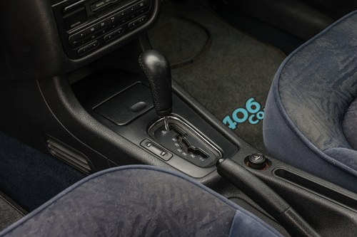 NO RESERVE - 1999 Peugeot 406 Pininfarina Coupe V6 zum Verkauf (Bild 19 von 95)