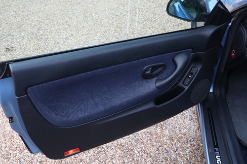 NO RESERVE - 1999 Peugeot 406 Pininfarina Coupe V6 zum Verkauf (Bild 31 von 95)