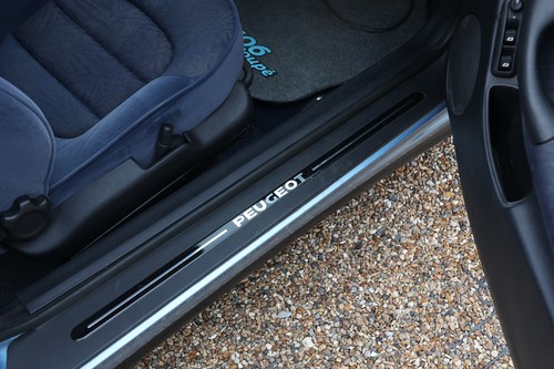 NO RESERVE - 1999 Peugeot 406 Pininfarina Coupe V6 zum Verkauf (Bild 26 von 95)