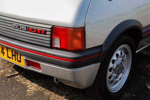 1988 Peugeot 205 GTI 1.6 For Sale (picture 66 of 115)