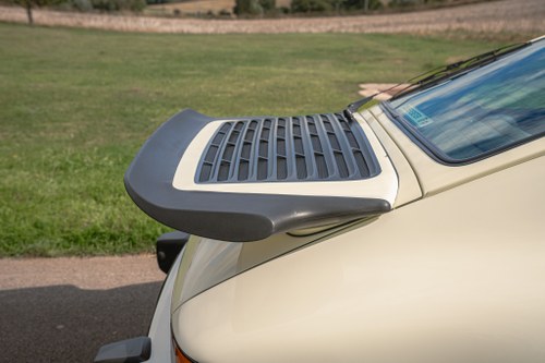 1984 Porsche 911 Carrera 3.2 In vendita (immagine 128 di 178)