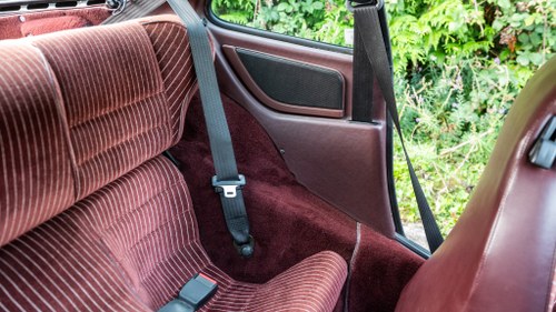 1988 Porsche 944 Turbo till salu (bild 58 av 176)