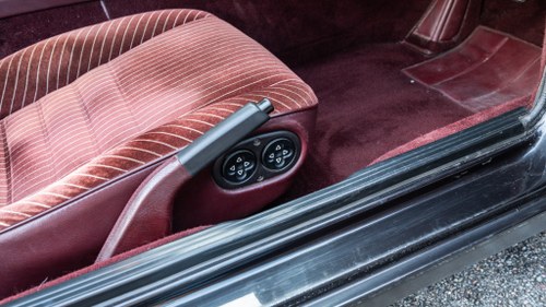 1988 Porsche 944 Turbo till salu (bild 22 av 176)