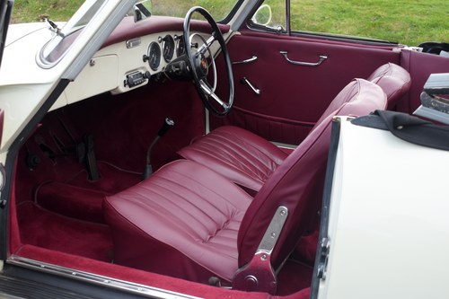 1961 Porsche 356B 1600 Super 90 Cabriolet RHD In vendita (immagine 25 di 156)
