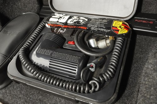 1983 Porsche 911 Carrera cabriolet till salu (bild 132 av 242)