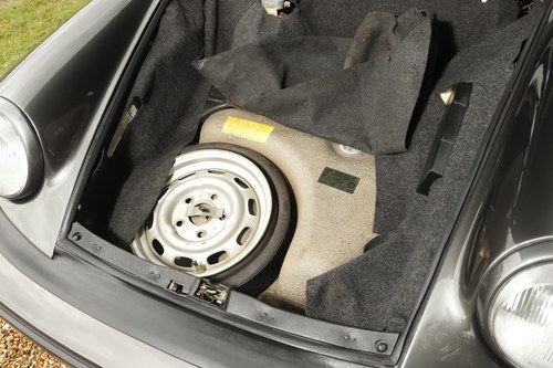 1983 Porsche 911 Carrera cabriolet till salu (bild 136 av 242)