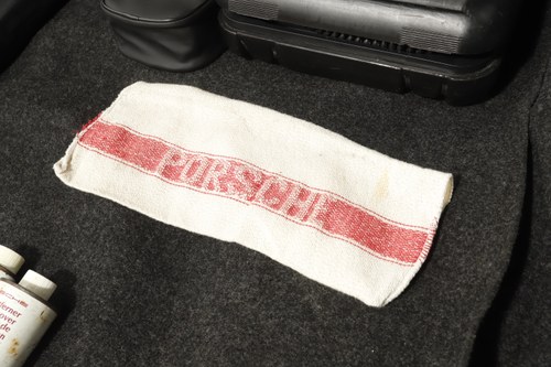 1983 Porsche 911 Carrera cabriolet till salu (bild 130 av 242)