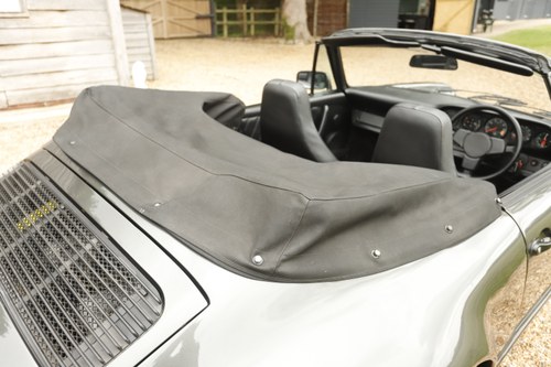 1983 Porsche 911 Carrera cabriolet till salu (bild 173 av 242)