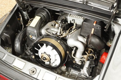 1983 Porsche 911 Carrera cabriolet till salu (bild 202 av 242)