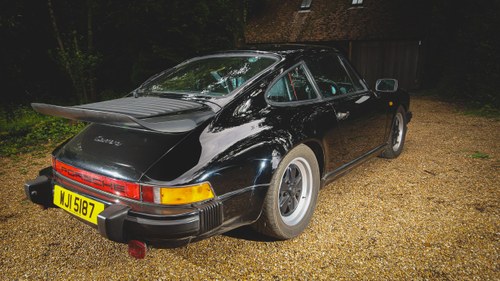 1985 Porsche 911 3.2 Carrera In vendita (immagine 11 di 137)