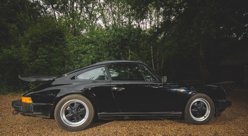 1985 Porsche 911 3.2 Carrera In vendita (immagine 15 di 137)