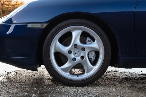 2000 Porsche 911 Carrera 4 (996) In vendita (immagine 17 di 96)