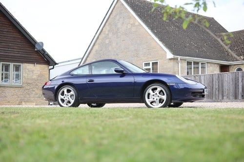 2001 Porsche 911 (996) Carrera 4 Coupe Tiptronic zum Verkauf (Bild 11 von 317)