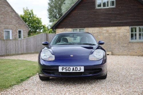 2001 Porsche 911 (996) Carrera 4 Coupe Tiptronic zum Verkauf (Bild 7 von 317)