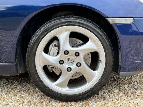 2001 Porsche 911 (996) Carrera 4 Coupe Tiptronic zum Verkauf (Bild 20 von 317)