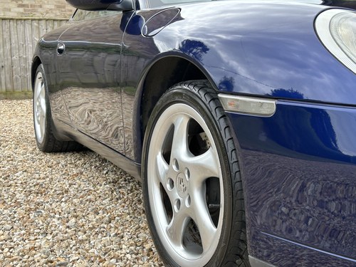 2001 Porsche 911 (996) Carrera 4 Coupe Tiptronic zum Verkauf (Bild 216 von 317)