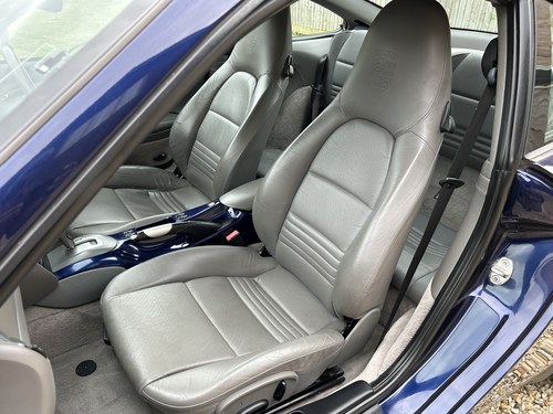 2001 Porsche 911 (996) Carrera 4 Coupe Tiptronic zum Verkauf (Bild 85 von 317)