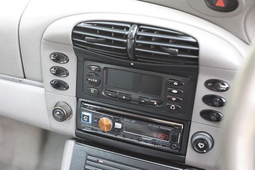 2001 Porsche 911 (996) Carrera 4 Coupe Tiptronic zum Verkauf (Bild 127 von 317)