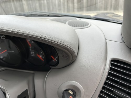 2001 Porsche 911 (996) Carrera 4 Coupe Tiptronic zum Verkauf (Bild 35 von 317)