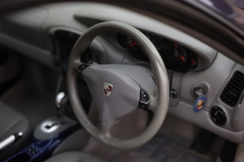 2001 Porsche 911 (996) Carrera 4 Coupe Tiptronic zum Verkauf (Bild 128 von 317)