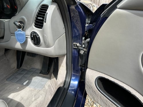 2001 Porsche 911 (996) Carrera 4 Coupe Tiptronic zum Verkauf (Bild 30 von 317)