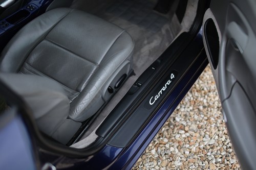 2001 Porsche 911 (996) Carrera 4 Coupe Tiptronic zum Verkauf (Bild 117 von 317)