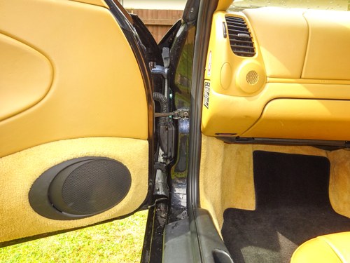 2003 Porsche 996 Carrera 4 Tiptronic à vendre (picture 75 of 151)