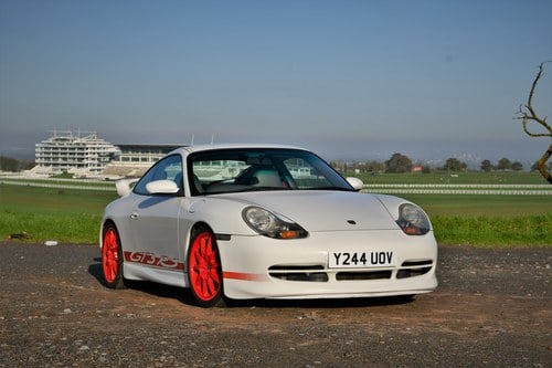 2001 Porsche 911 Carrera 4 (996) GT3RS Replica à vendre (picture 3 of 100)
