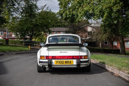 1988 Porsche Carrera Sport Coupé For Sale (picture 9 of 165)