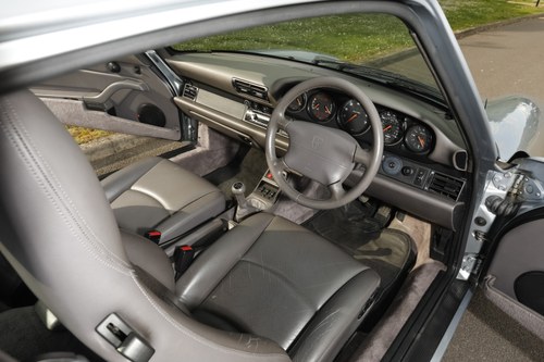 1994 Porsche 911 Carrera 2 (993) zum Verkauf (Bild 25 von 185)