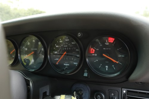 1994 Porsche 911 Carrera 2 (993) zum Verkauf (Bild 73 von 185)