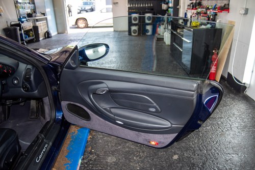 2001 Porsche 911 Carrera 2 (996) In vendita (immagine 81 di 186)