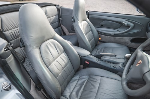 1999 Porsche 911 Carrera Convertible (996) zum Verkauf (Bild 37 von 141)