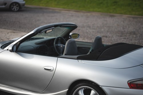 1999 Porsche 911 Carrera Convertible (996) zum Verkauf (Bild 111 von 141)