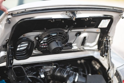 1999 Porsche 911 Carrera Convertible (996) zum Verkauf (Bild 128 von 141)