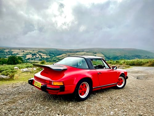 1988 Porsche 911 Carrera 3.2 Sport Targa (930) zum Verkauf (Bild 39 von 162)