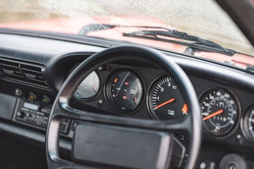 1988 Porsche 911 Carrera 3.2 Sport Targa (930) zum Verkauf (Bild 53 von 162)