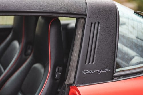 1988 Porsche 911 Carrera 3.2 Sport Targa (930) zum Verkauf (Bild 84 von 162)