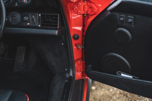 1988 Porsche 911 Carrera 3.2 Sport Targa (930) zum Verkauf (Bild 51 von 162)