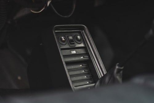 1988 Porsche 911 Carrera 3.2 Sport Targa (930) zum Verkauf (Bild 75 von 162)