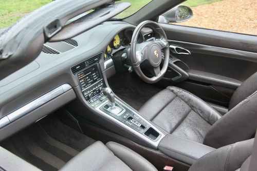 2014 Porsche 911 (991) Carrera 4S Convertible à venda (imagem 44 de 118)