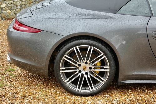 2014 Porsche 911 (991) Carrera 4S Convertible à venda (imagem 89 de 118)