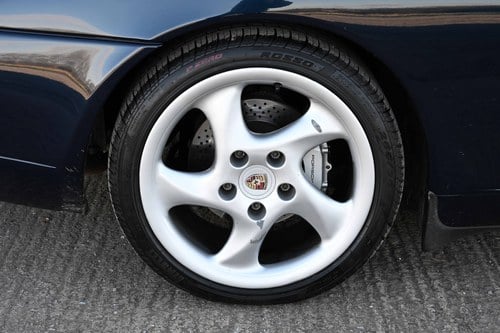 2000 Porsche 996 911 3.4 Carrera 4 For Sale (picture 33 of 138)