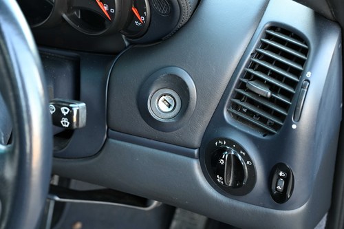 2000 Porsche 996 911 3.4 Carrera 4 For Sale (picture 70 of 138)