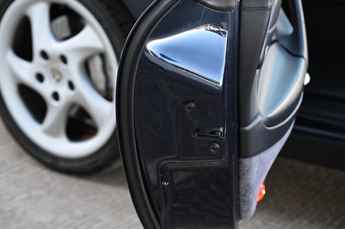 2000 Porsche 996 911 3.4 Carrera 4 For Sale (picture 59 of 138)