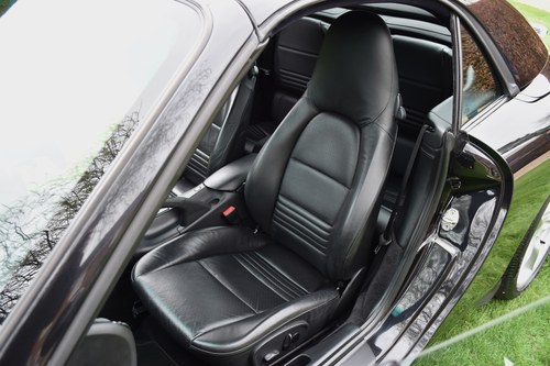 2002 Porsche 911 996 Carrera 4 Cabriolet In vendita (immagine 55 di 152)