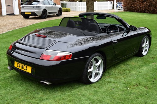 2002 Porsche 911 996 Carrera 4 Cabriolet In vendita (immagine 9 di 152)