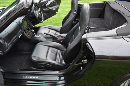 2002 Porsche 911 996 Carrera 4 Cabriolet In vendita (immagine 68 di 152)