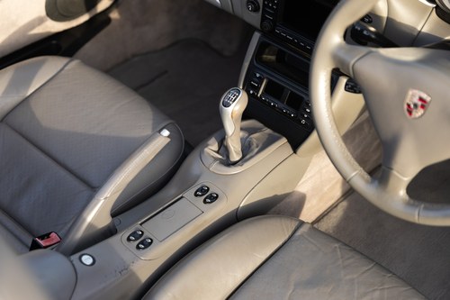 2004 Porsche 911 Carrera 4 Cabriolet à vendre (picture 53 of 197)