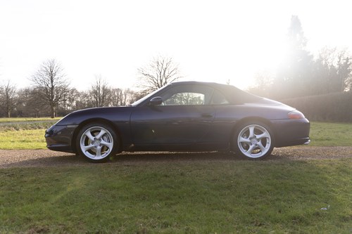 2004 Porsche 911 Carrera 4 Cabriolet à vendre (picture 158 of 197)